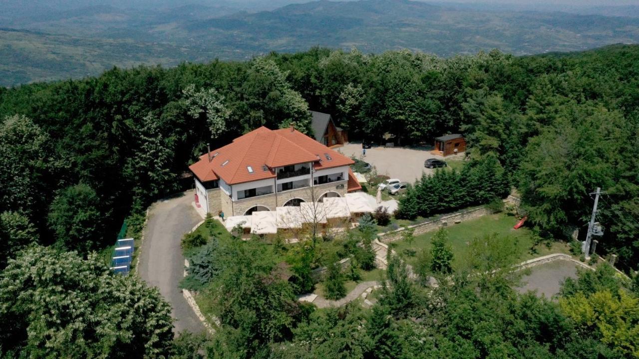 Cetatuia Hotell Măgura Exteriör bild