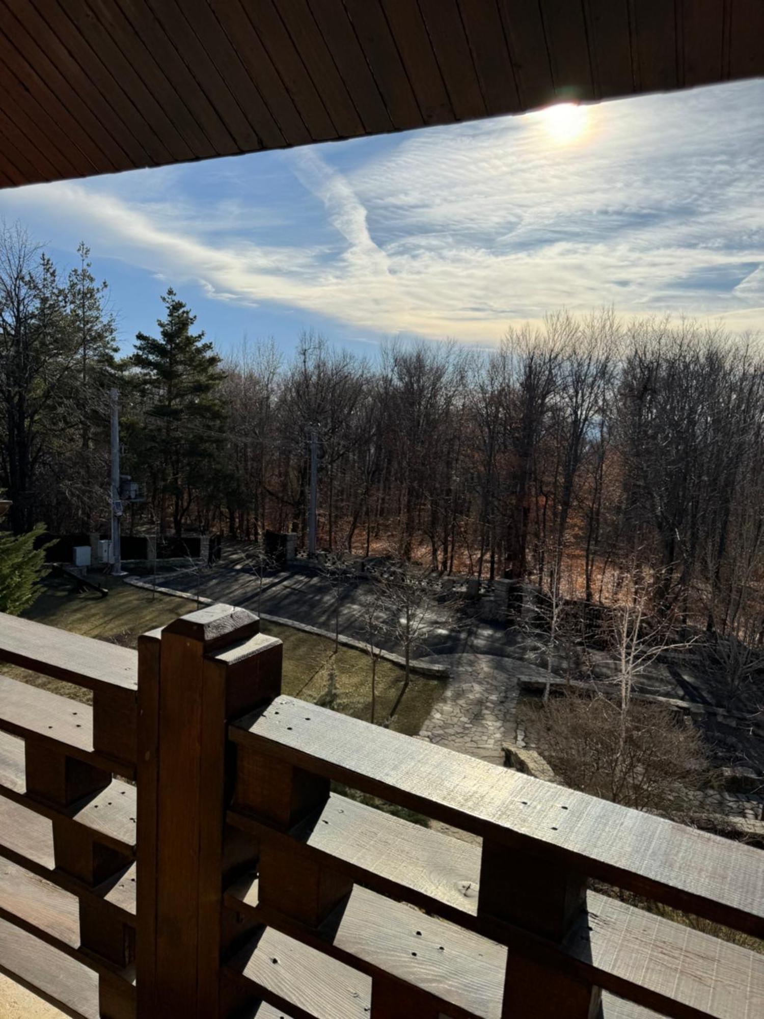 Cetatuia Hotell Măgura Exteriör bild