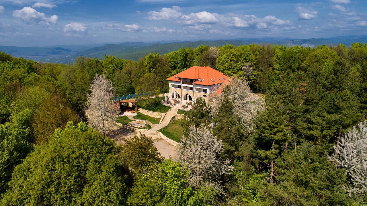 Cetatuia Hotell Măgura Exteriör bild